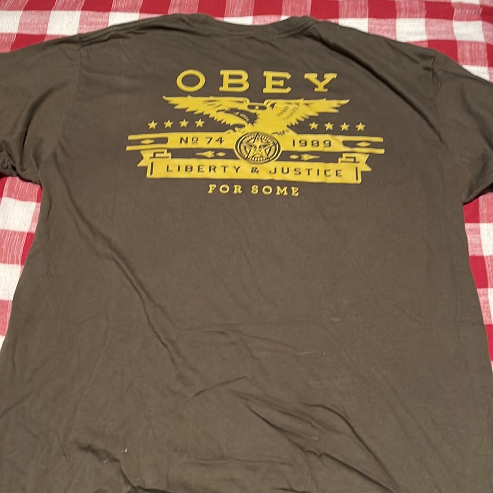 Nice t-shirt - Picture 3 of 3